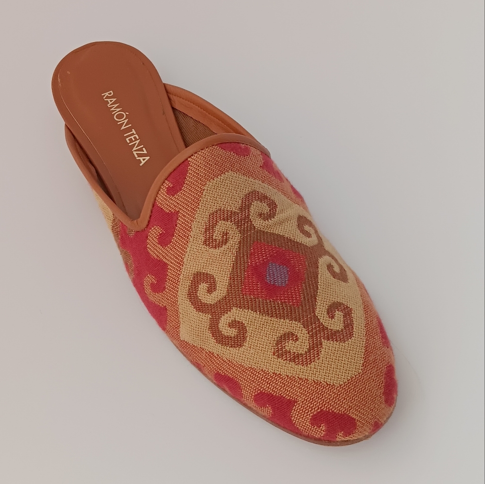 Ramon Tenza Women's Red and Tan Slip-On Shoes